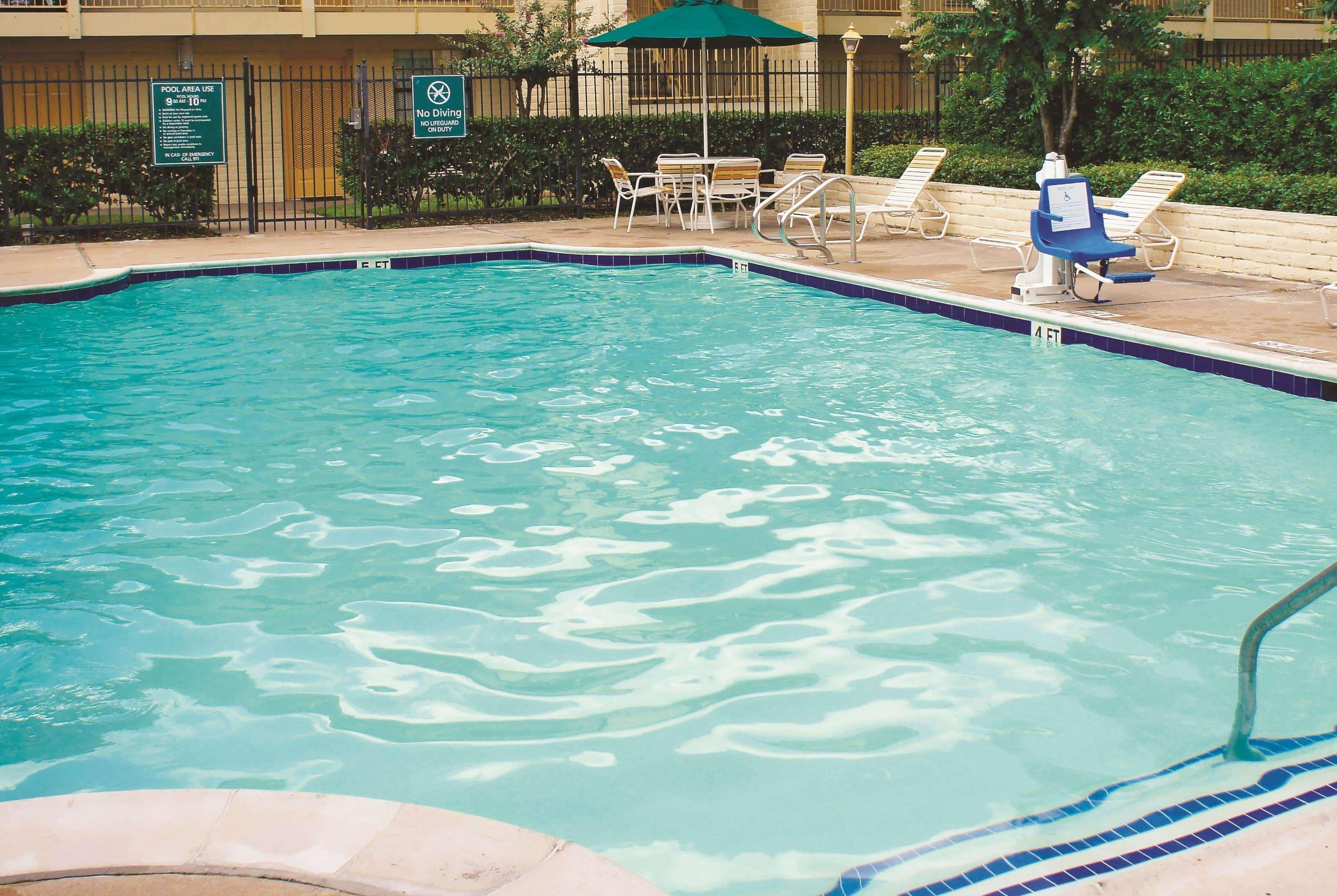 Baymont By Wyndham Houston La Porte Exterior foto