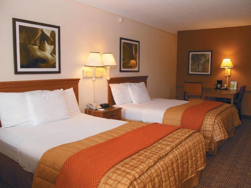 Baymont By Wyndham Houston La Porte Exterior foto